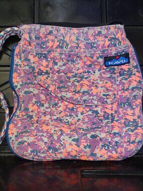 KAVU Rope Strap Crossbody Bag Pink Purple Camo Canvas